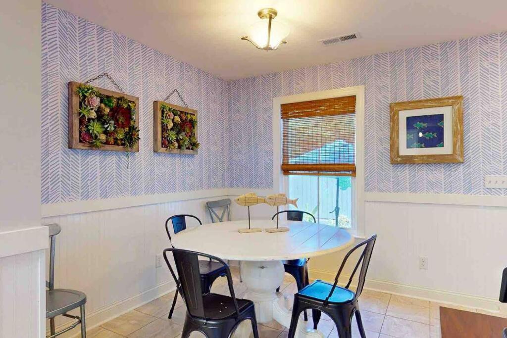 ويلمنجتون The Blue Door Bungalow المظهر الخارجي الصورة