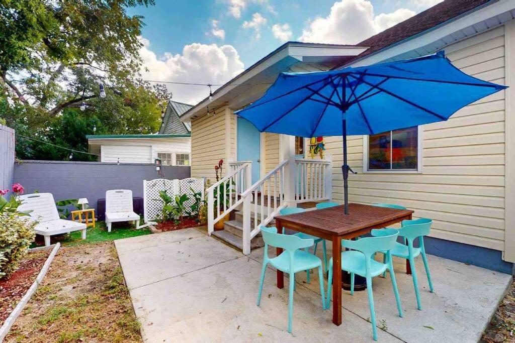 ويلمنجتون The Blue Door Bungalow المظهر الخارجي الصورة